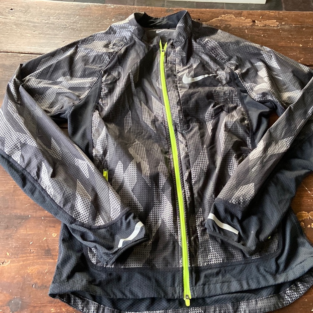 Lightweight Men's Nike Windbreaker Running Jacket Small